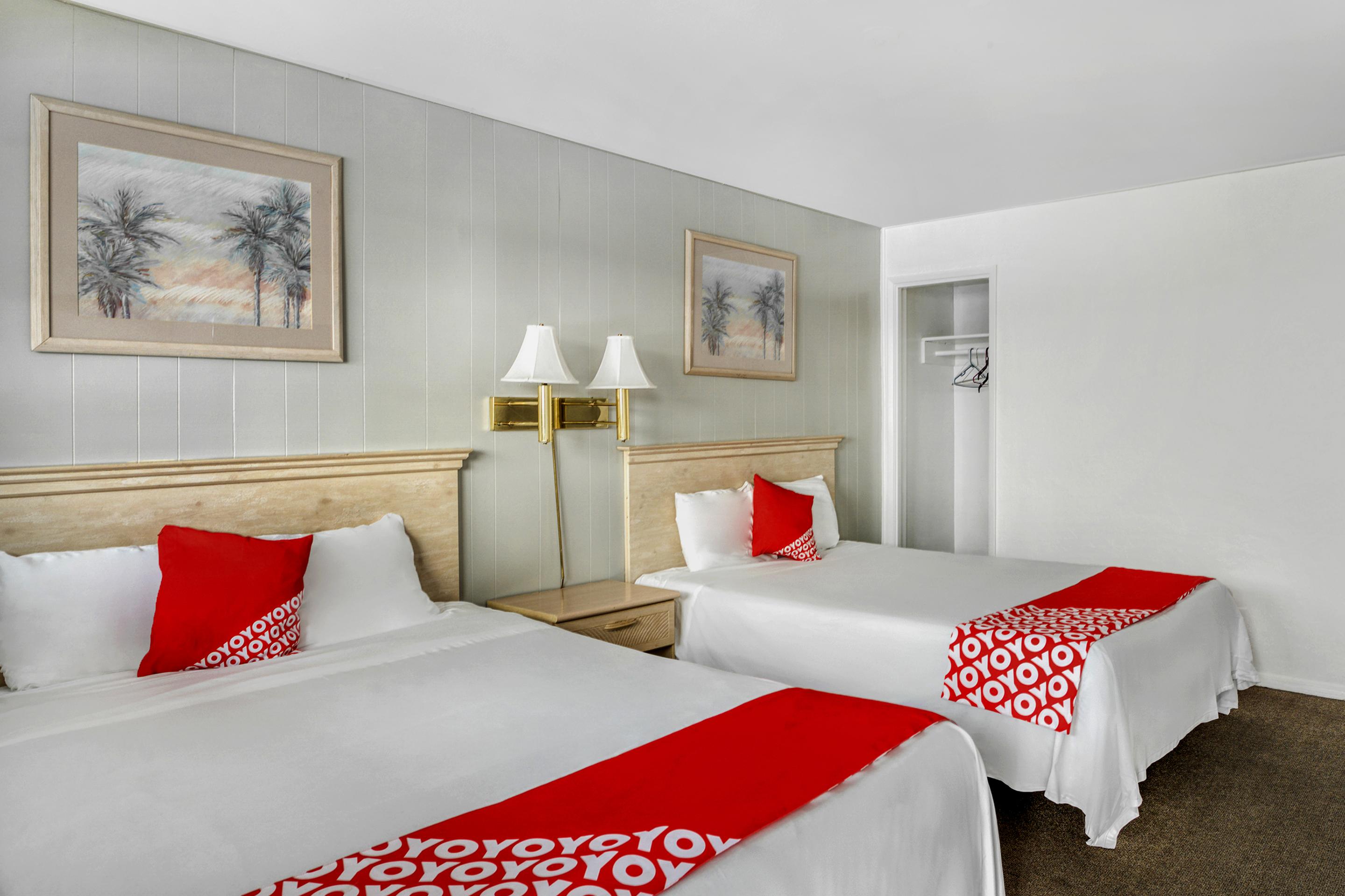 Oyo Gateway Motel Las Vegas North Strip/Fremont St. Area Exteriör bild